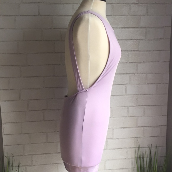 Backless dress - Picture 2 of 4